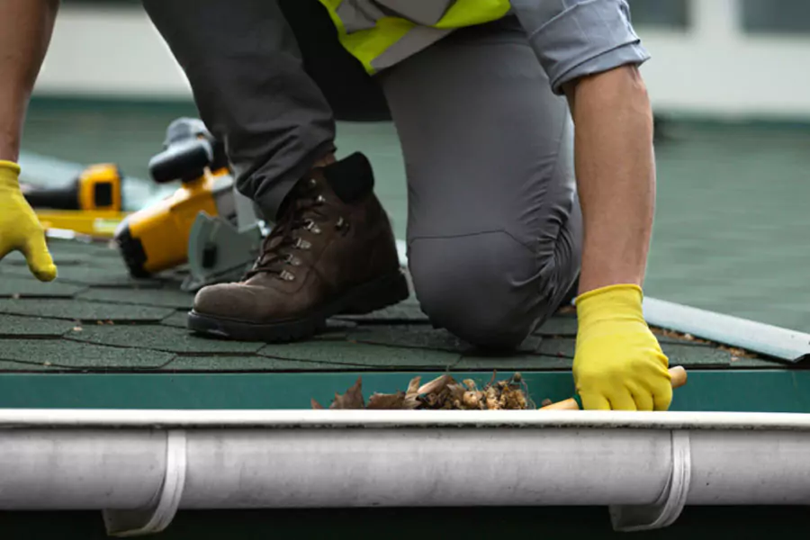 Gutter Cleaning in Pensacola: Why It’s a Must Before Hurricane Season