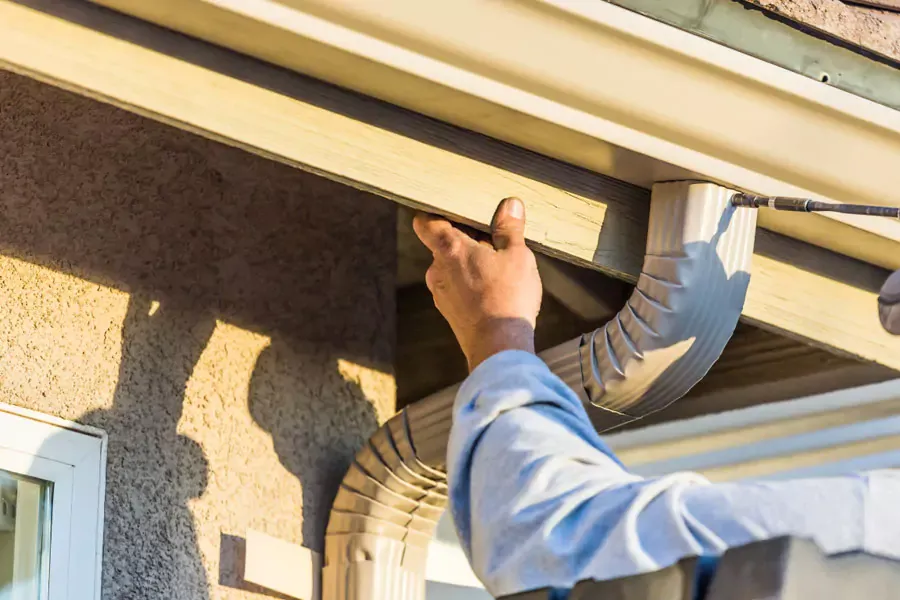 Seamless Gutter Installation